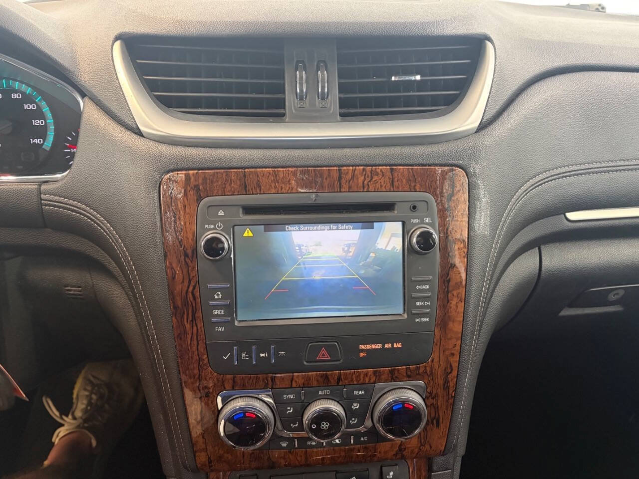 Used 2014 Chevrolet Traverse LT FWD image 22