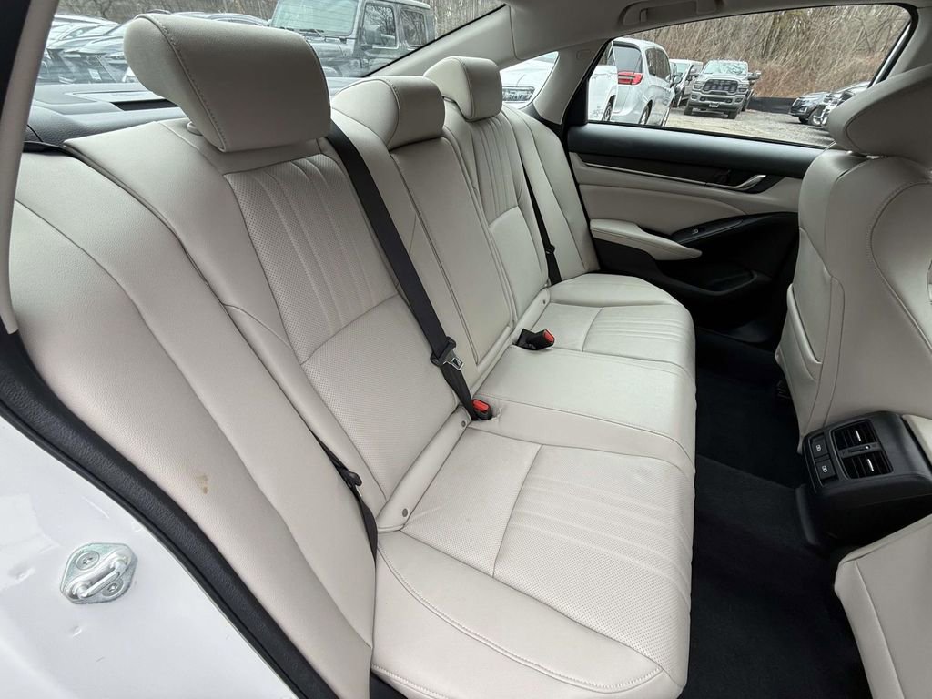 Used 2021 Honda Accord EX-L image 9