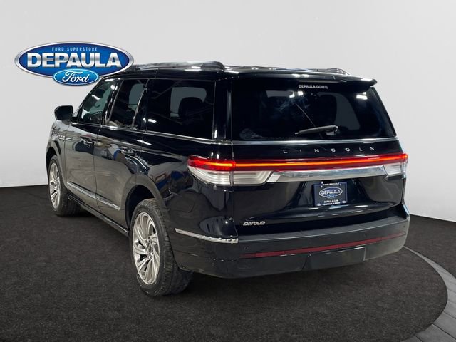 Used 2024 Lincoln Navigator Reserve AWD/4WD image 3