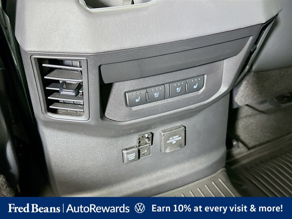 Used 2023 Toyota Tundra Platinum AWD/4WD image 34