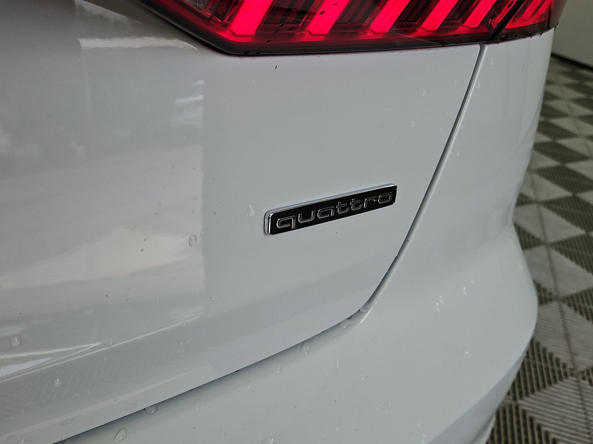 Certified 2025 Audi A6 Premium Plus w/ Premium Plus Package image 13