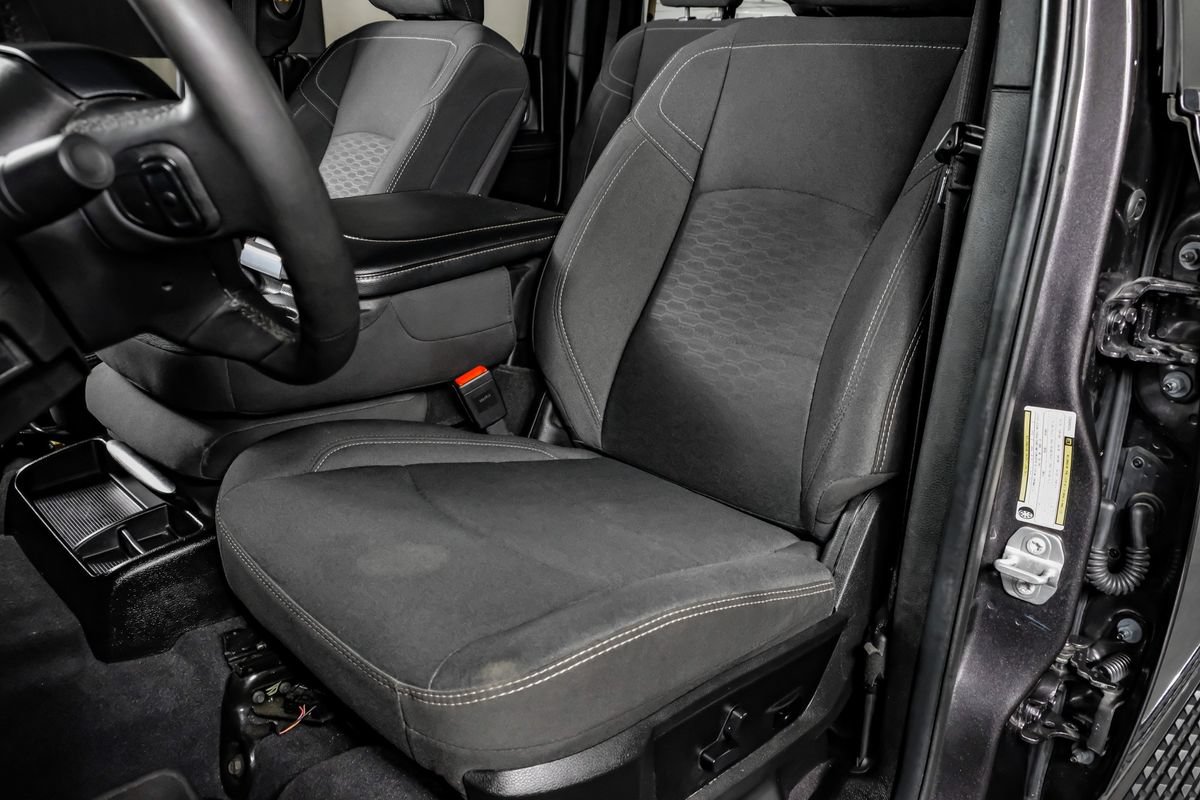 Used 2025 RAM 2500 Big Horn AWD/4WD image 29
