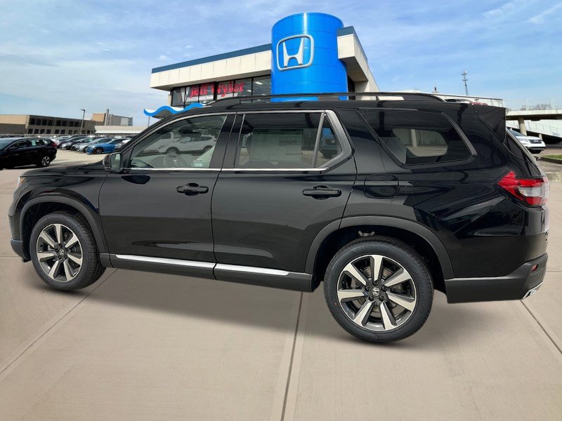 New 2025 Honda Pilot Elite image 2