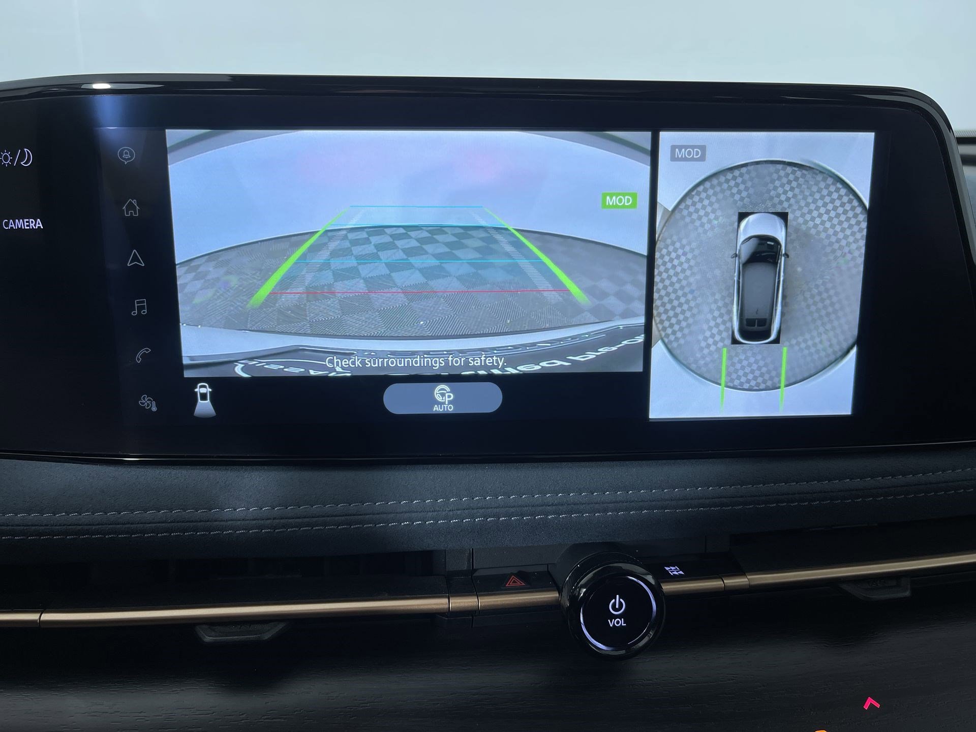 Certified 2024 Nissan Ariya AWD image 19