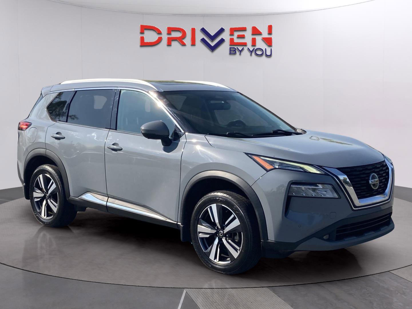 Used 2021 Nissan Rogue SL w/ Premium Package image 6