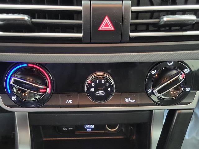 Used 2021 Kia Seltos LX image 25