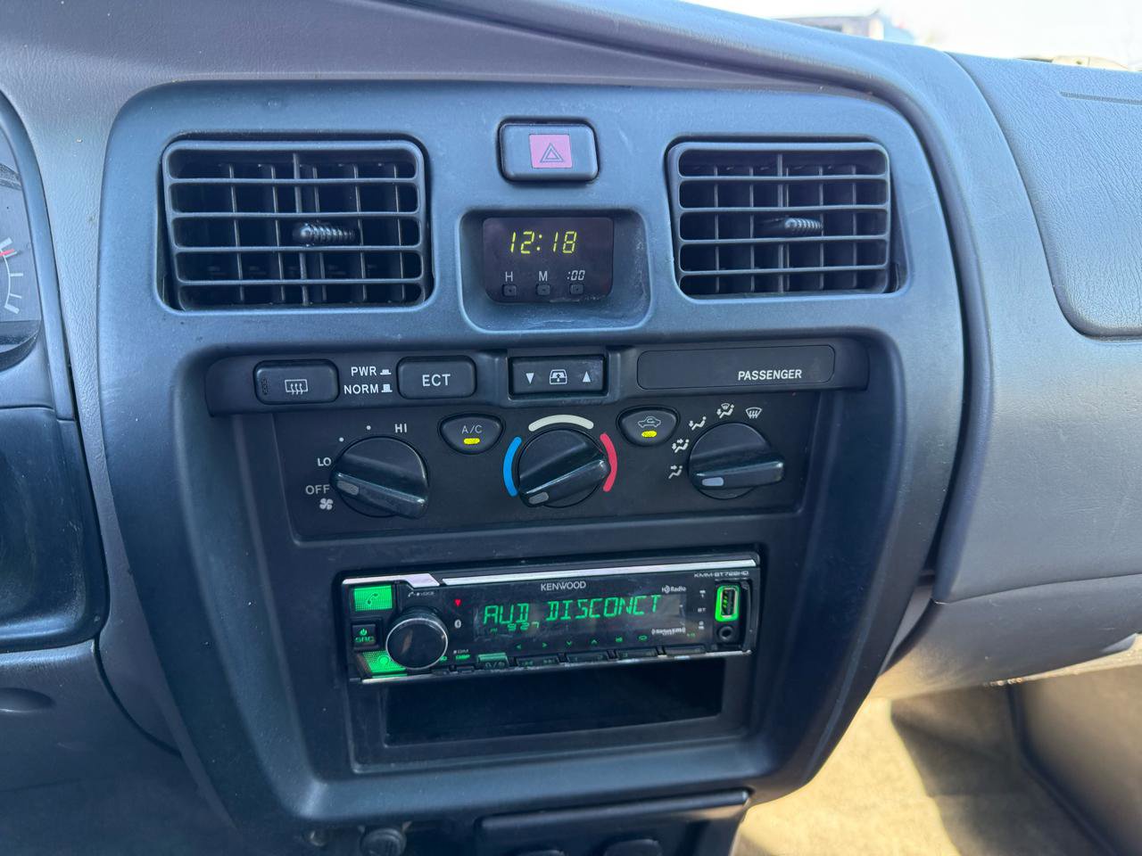 Used 2002 Toyota 4Runner SR5 RWD image 21
