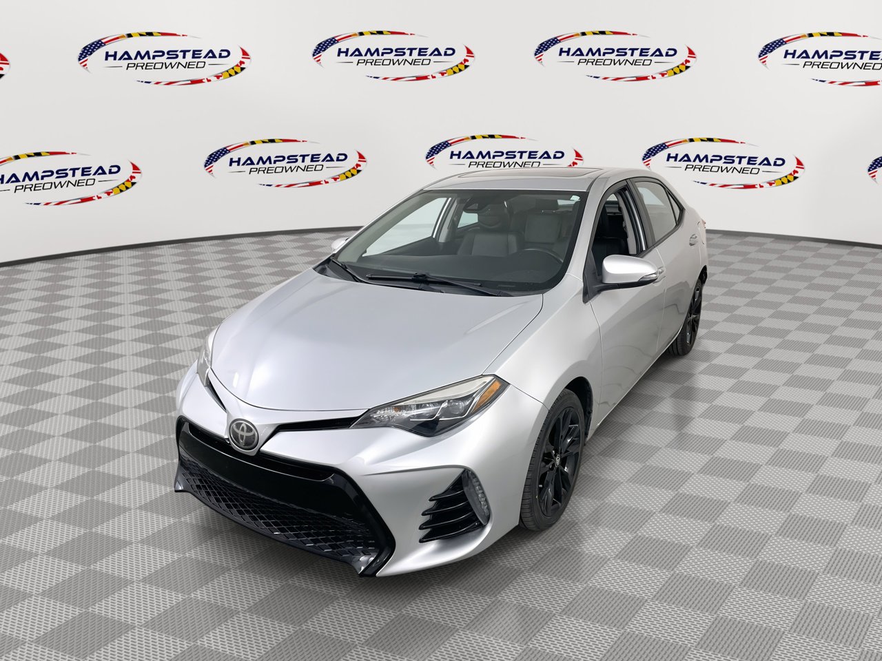 Used 2017 Toyota Corolla XSE image 1