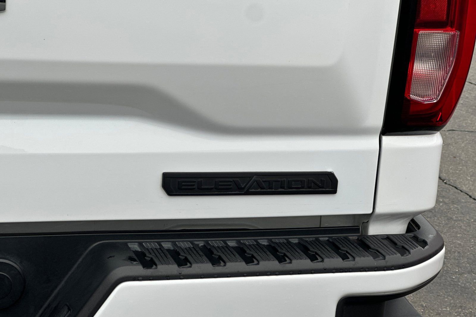 Used 2023 GMC Sierra 1500 Elevation image 36