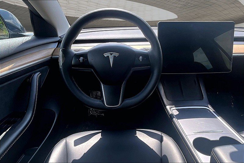 Used 2022 Tesla Model 3 Long Range image 4