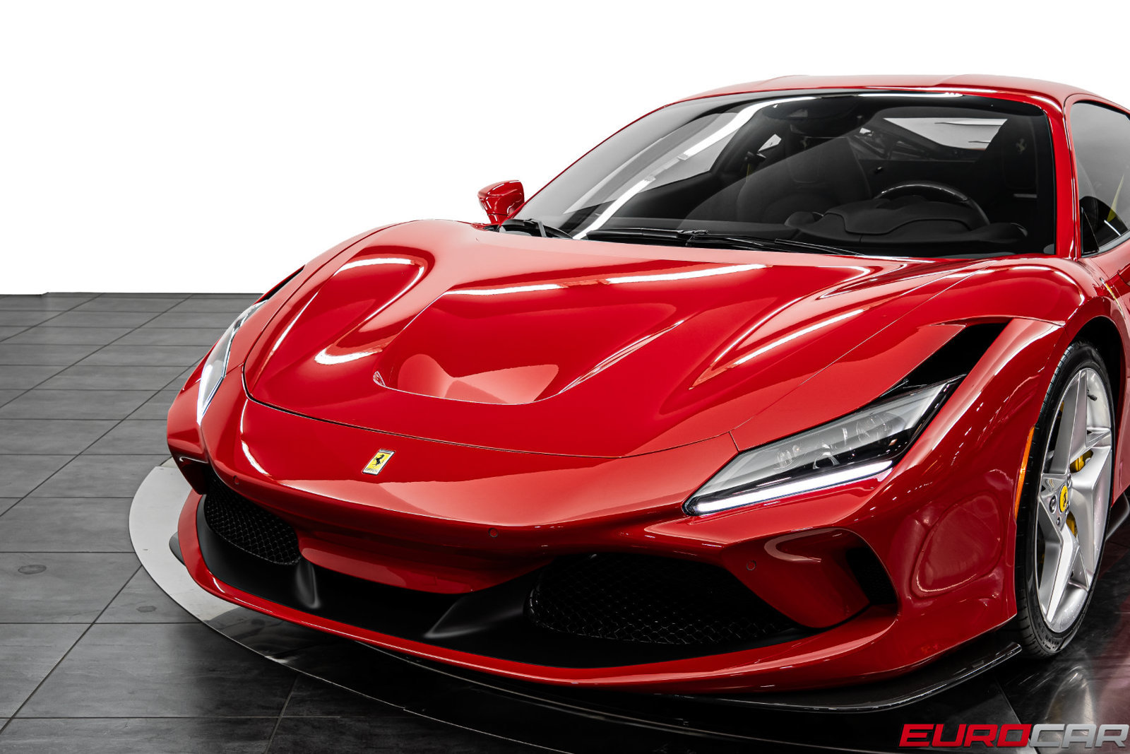 Used 2021 Ferrari F8 Tributo RWD image 15