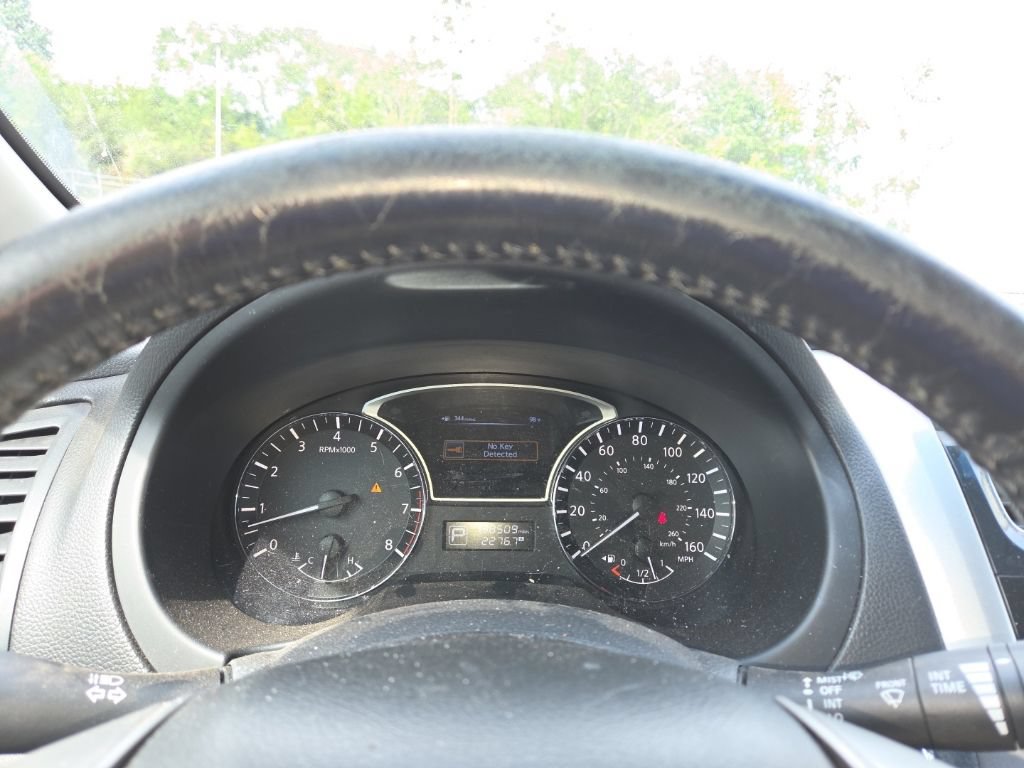 Used 2013 Nissan Altima 2.5 SV FWD image 8