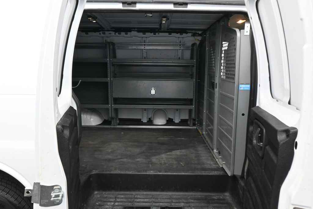 Used 2024 Chevrolet Express 2500 w/ Driver Convenience Package RWD image 35
