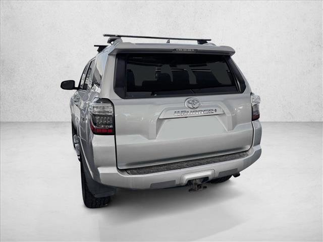 Used 2016 Toyota 4Runner SR5 image 4