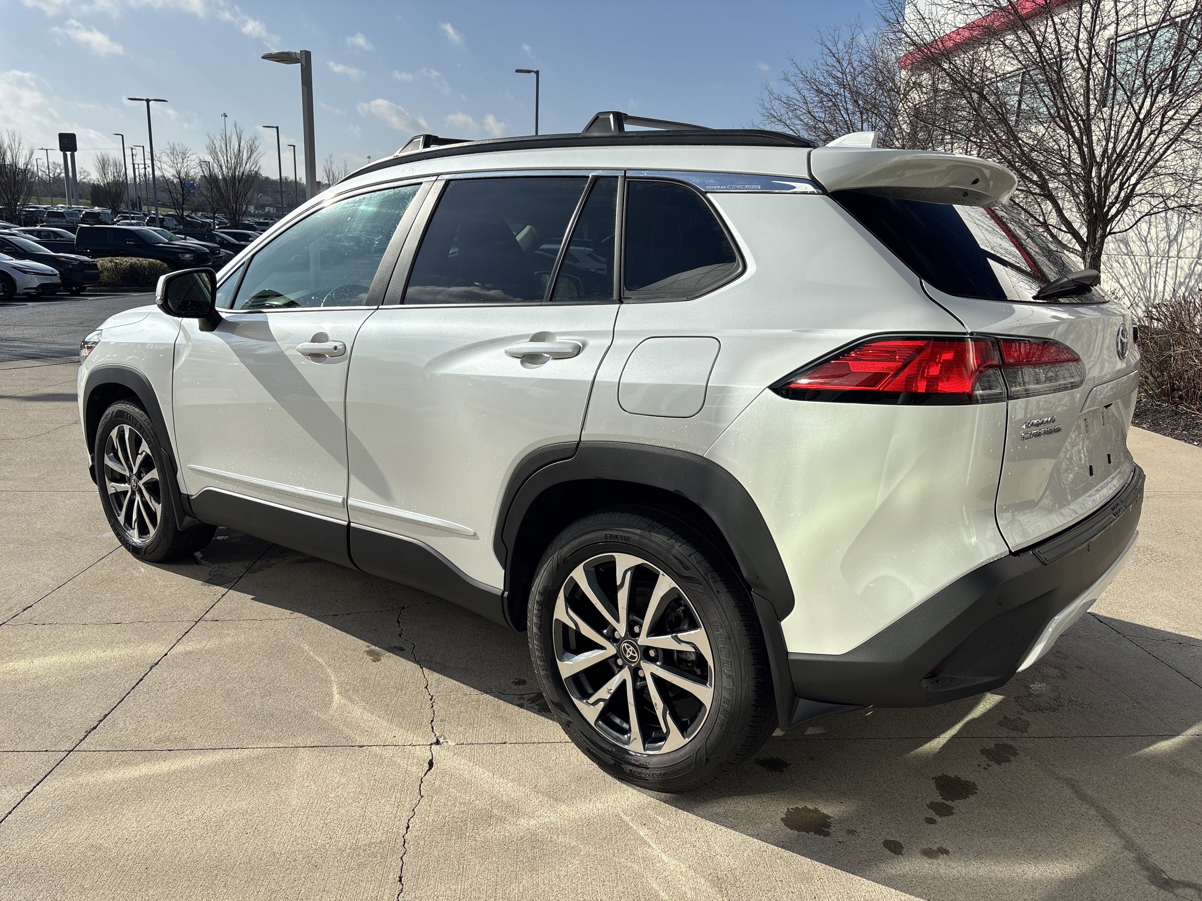 Certified 2023 Toyota Corolla Cross XLE w/ Convenience Package image 7