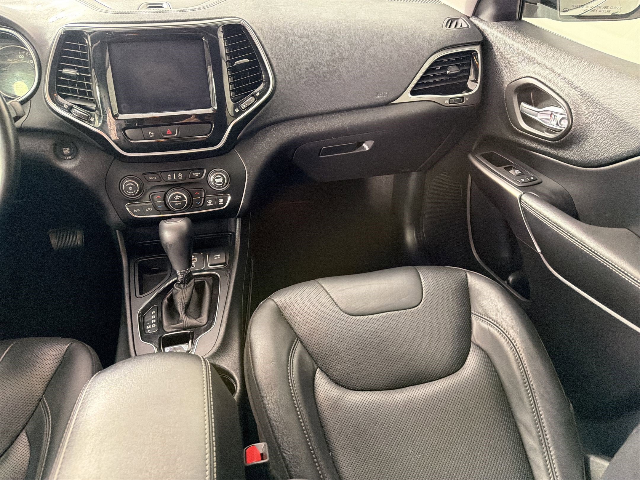 Used 2020 Jeep Cherokee Limited image 28