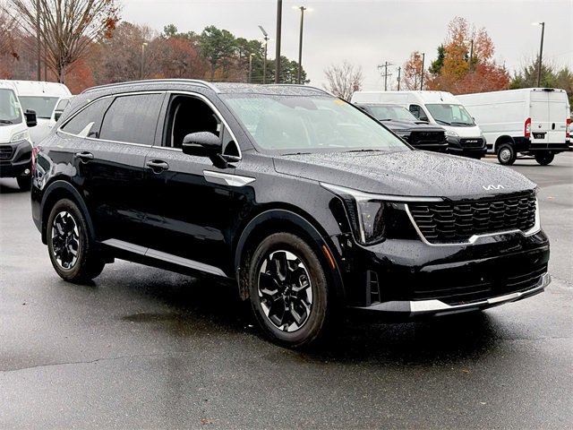 Used 2025 Kia Sorento S w/ Panoramic Sunroof Package image 14