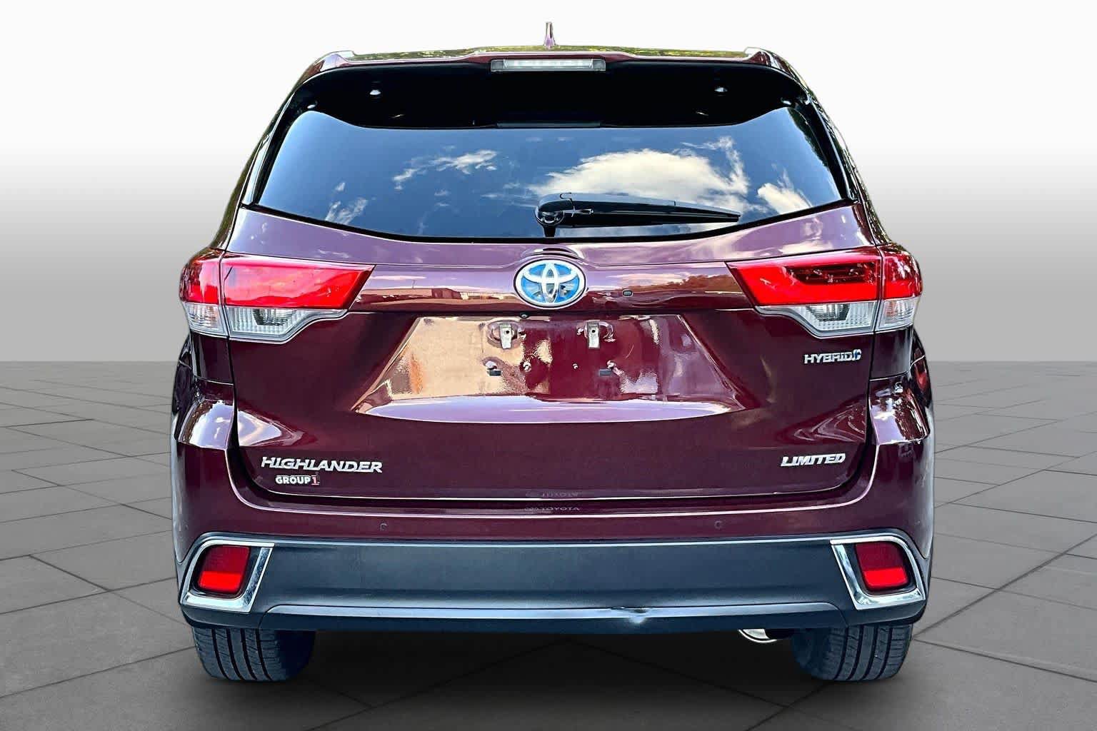 Used 2019 Toyota Highlander Limited Platinum AWD/4WD image 5