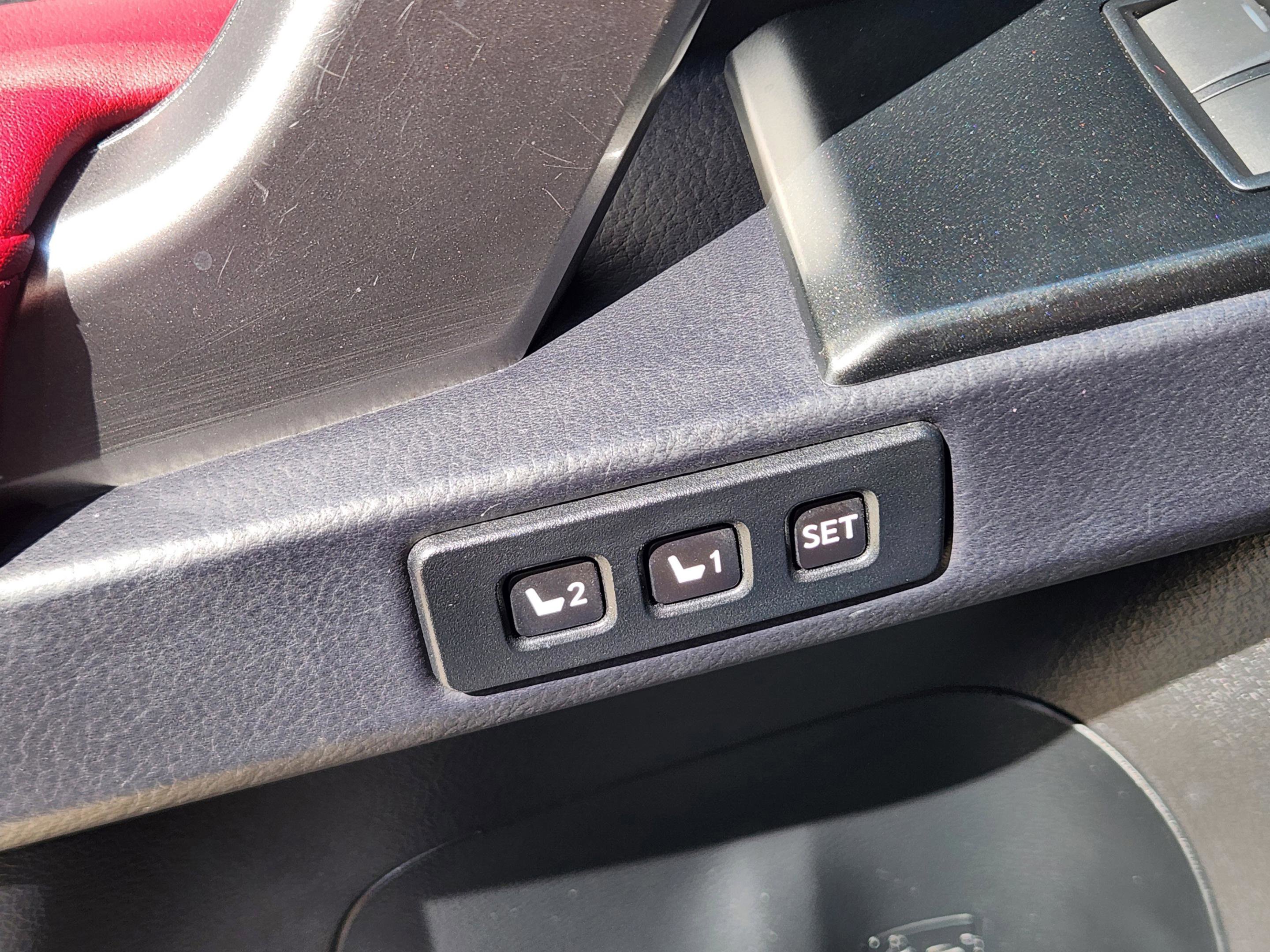 Used 2022 Lexus GX 460 Luxury w/ Off Road Package image 9