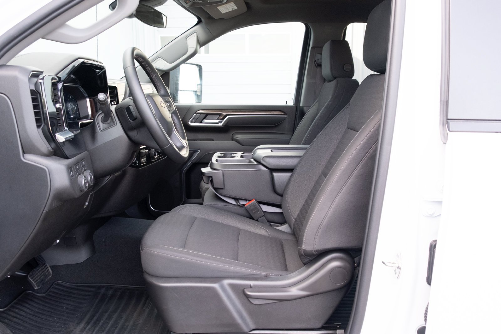Used 2026 Chevrolet Silverado 2500 LT AWD/4WD image 11