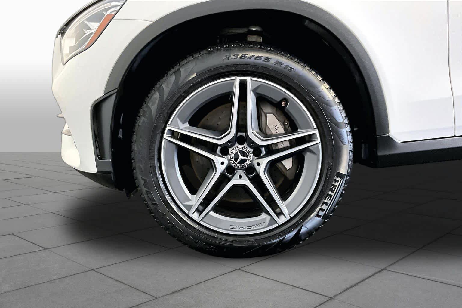 Used 2020 Mercedes-Benz GLC 300 4MATIC image 11