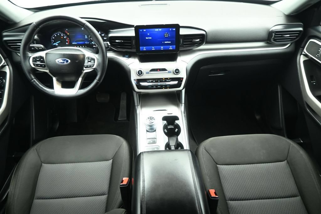 Certified 2022 Ford Explorer XLT RWD image 39