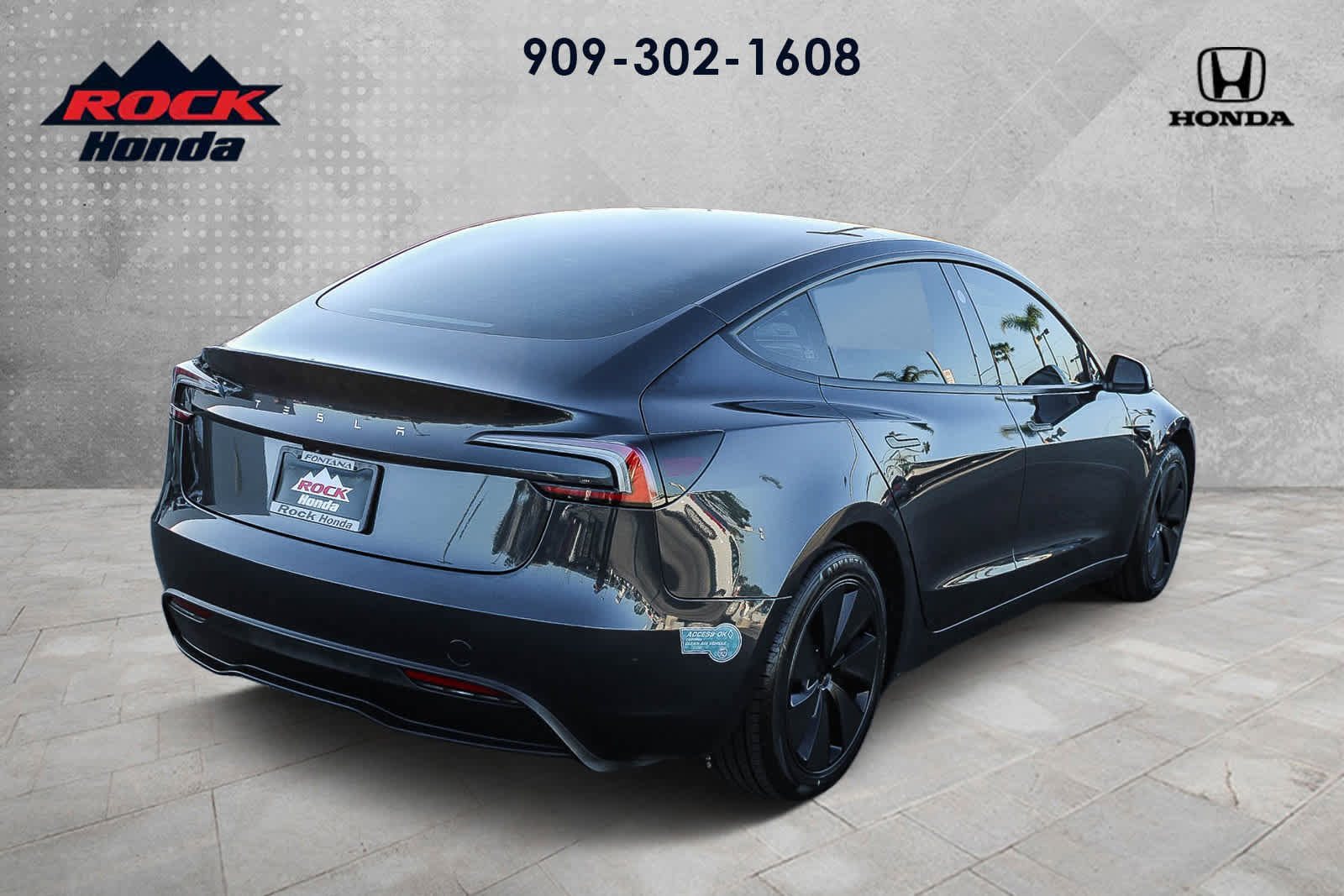 Used 2024 Tesla Model 3 Standard Range image 4