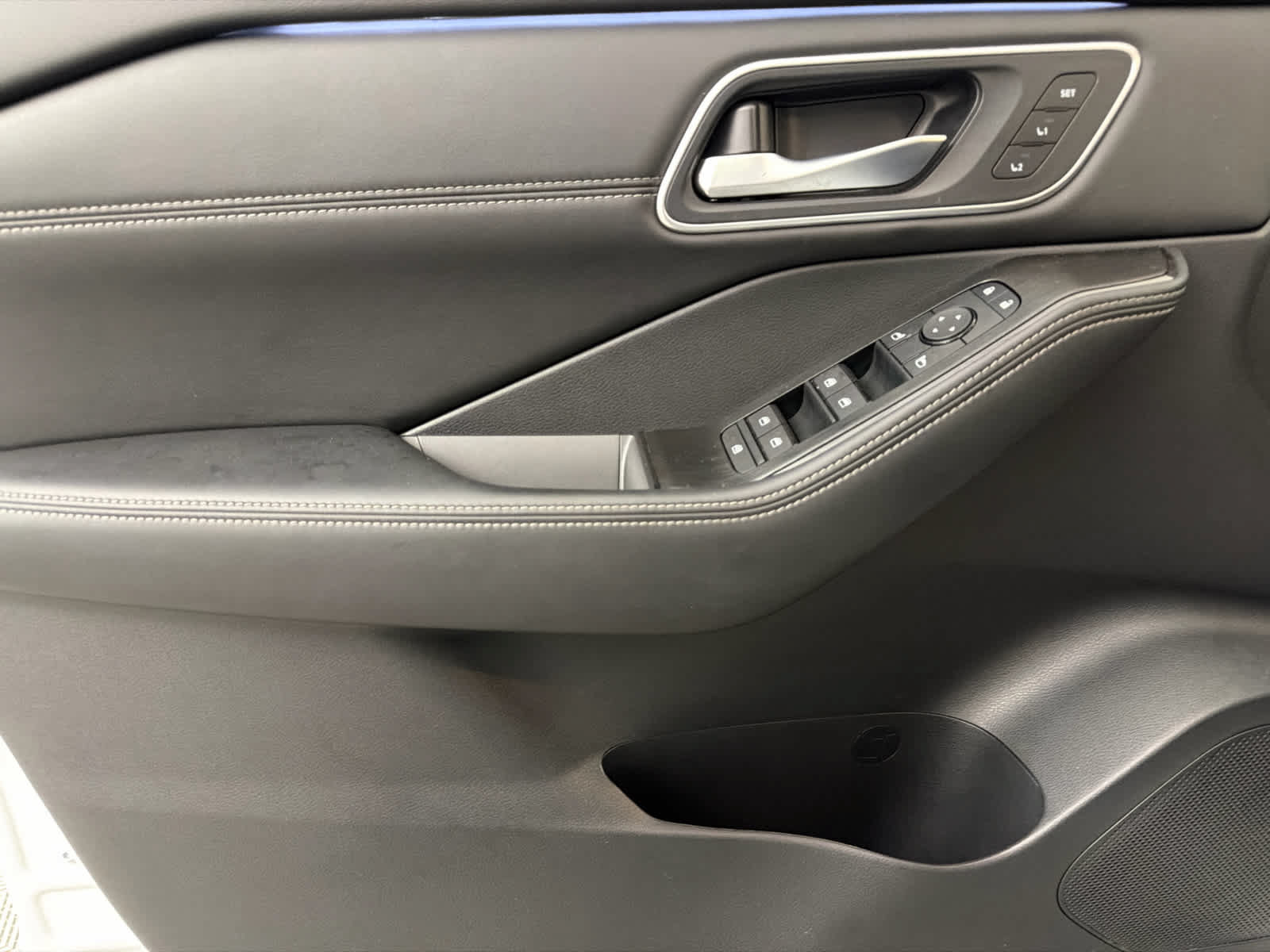 Certified 2026 Nissan Rogue Platinum AWD/4WD image 22