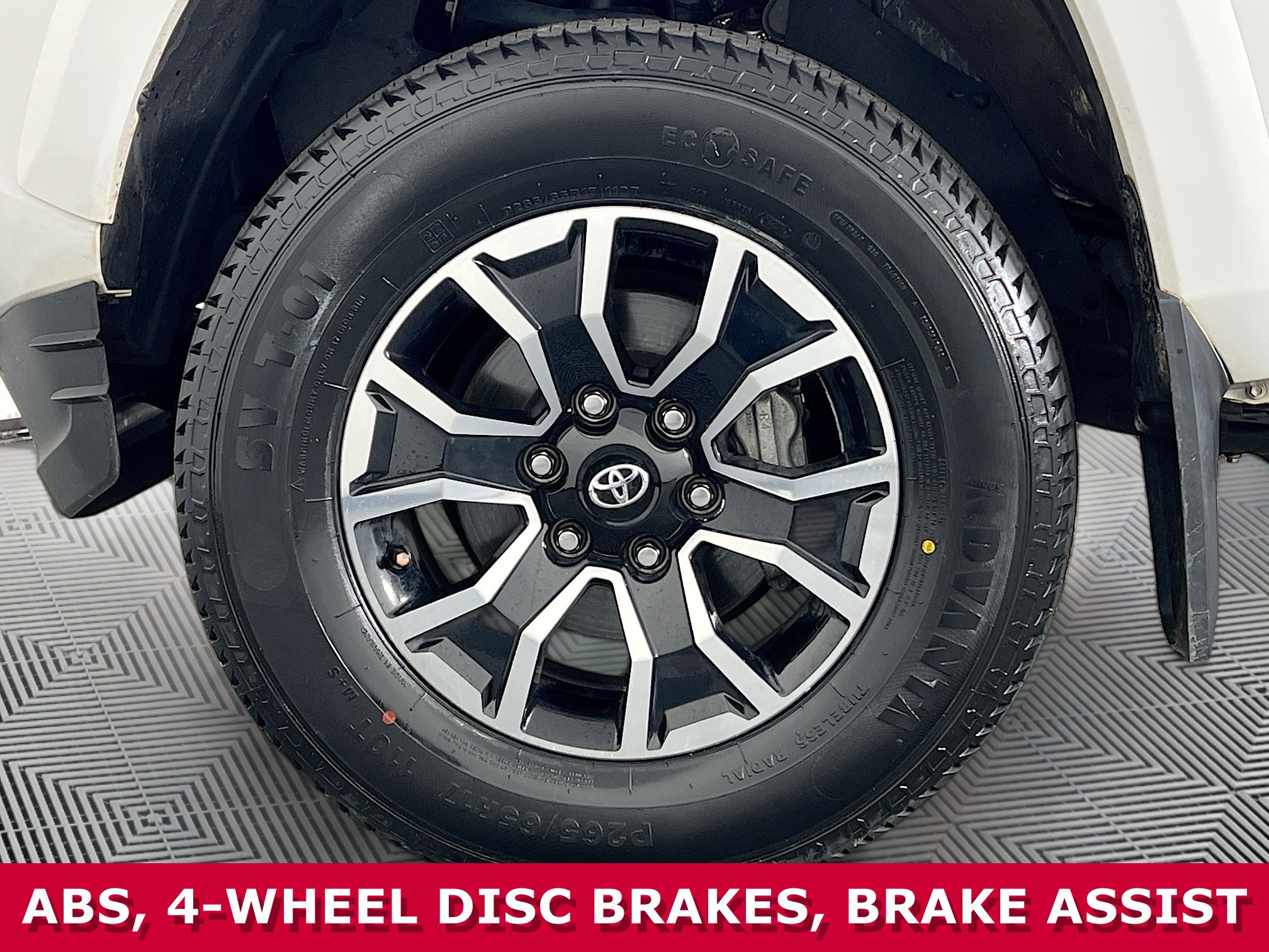 Used 2023 Toyota Tacoma TRD Sport image 33