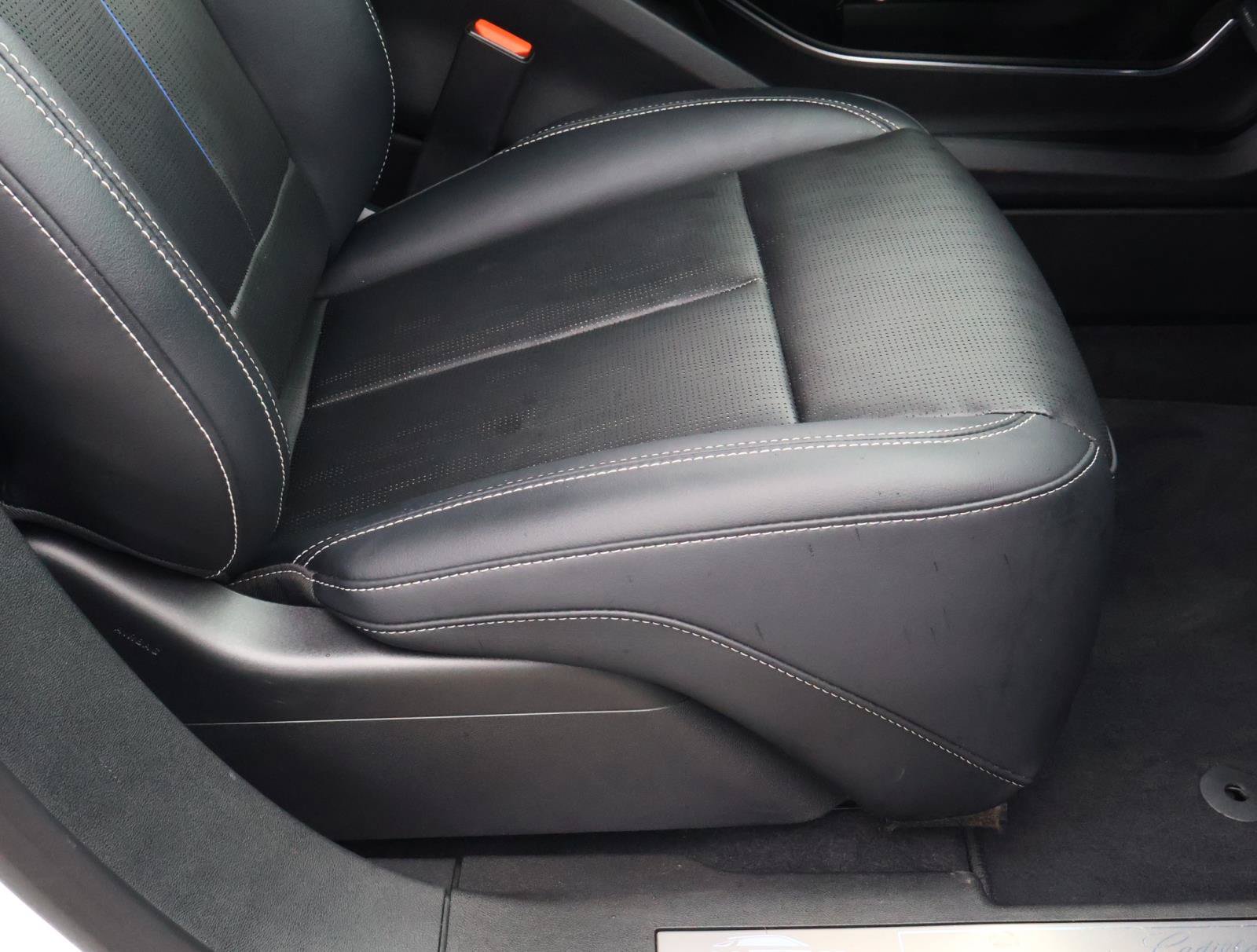 Certified 2024 Cadillac Lyriq Sport w/ LPO, Floor Liner Package AWD/4WD image 22