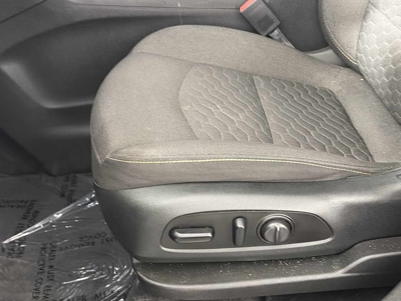 Used 2021 Chevrolet Equinox LT AWD/4WD image 18