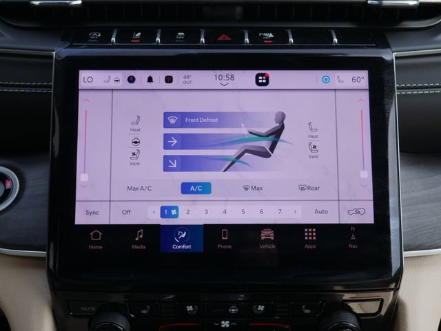 Used 2025 Jeep Grand Cherokee Limited w/ Luxury Tech Group II AWD/4WD image 21