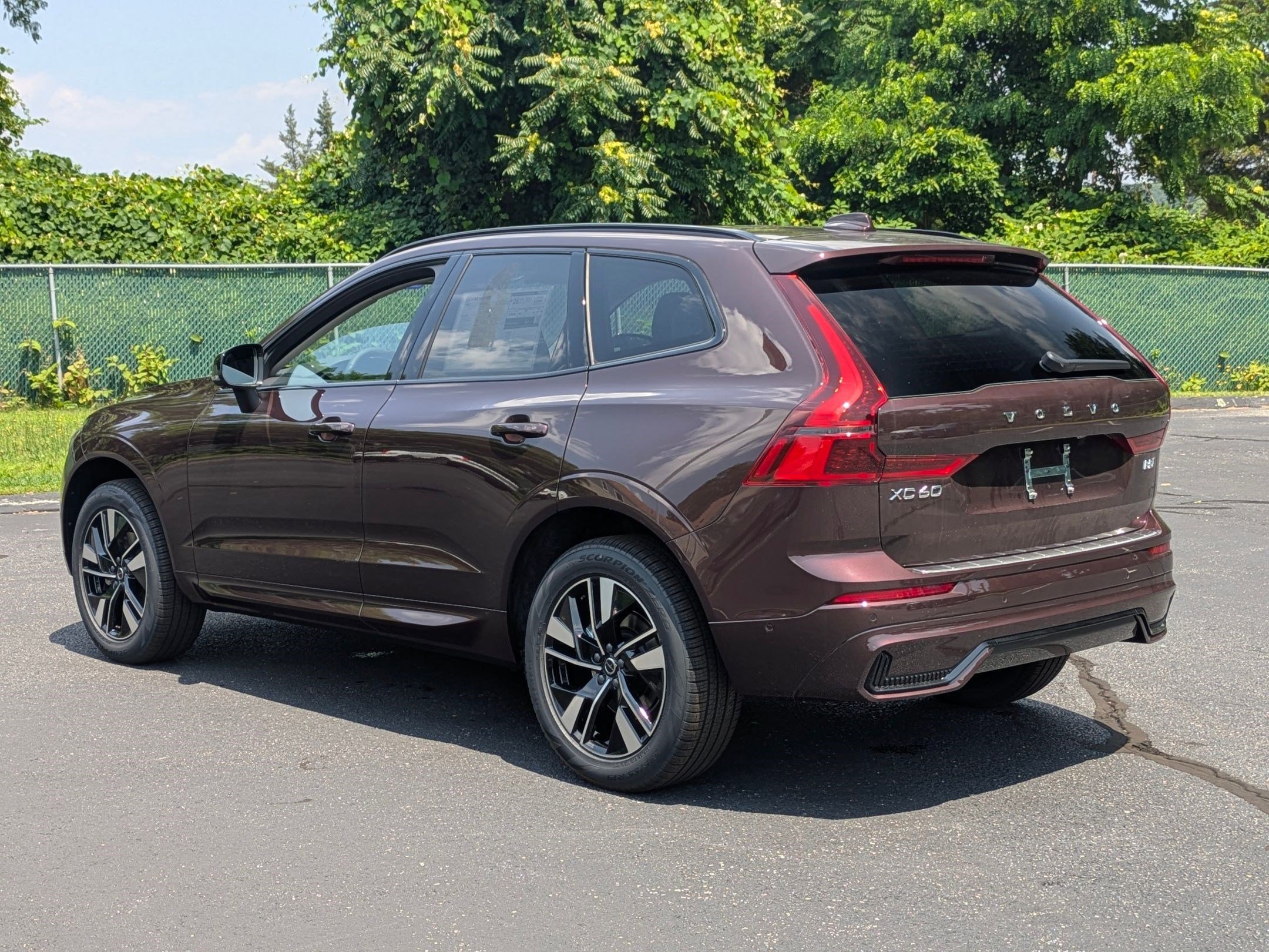 New 2026 Volvo XC60 B5 Plus w/ Protection Package Premier image 3