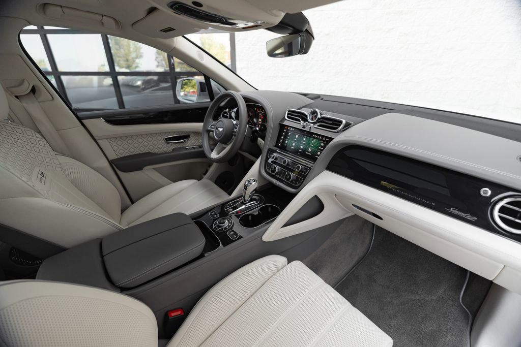 Used 2023 Bentley Bentayga Speed AWD/4WD image 32
