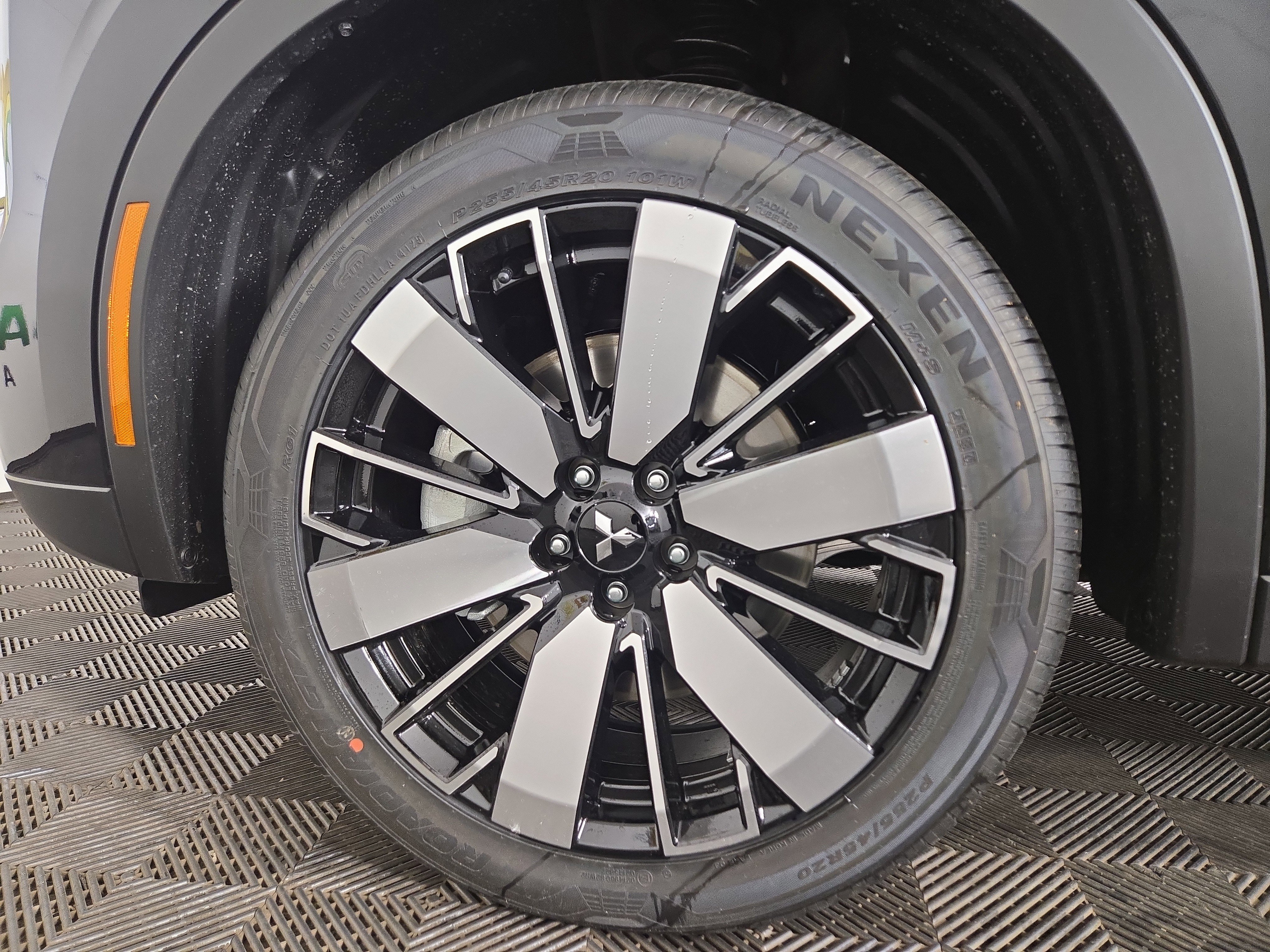 New 2026 Mitsubishi Outlander SE AWD/4WD image 32