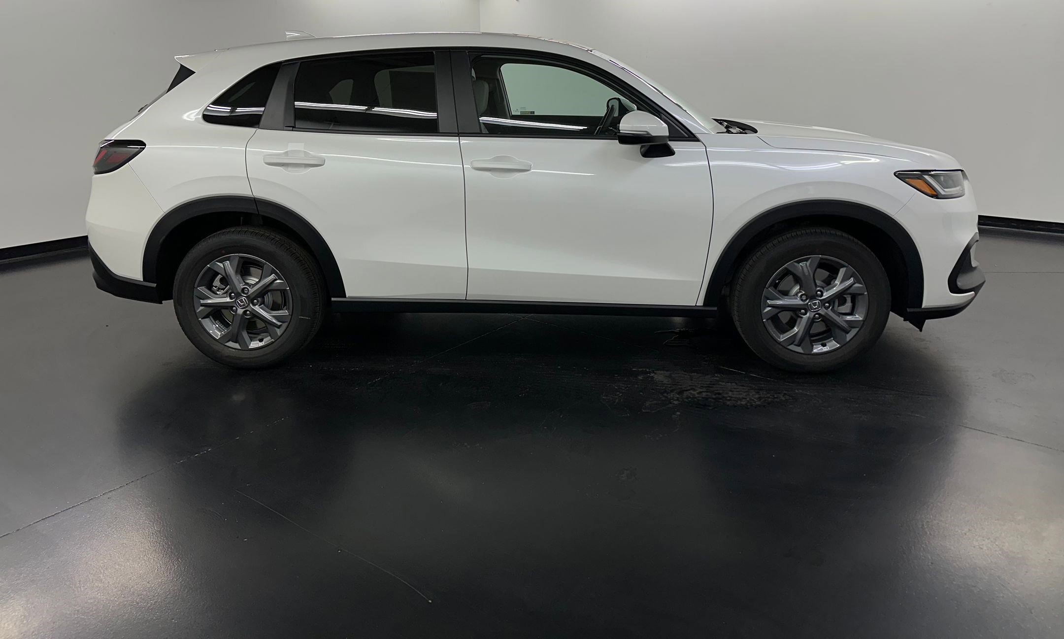 New 2026 Honda HR-V LX image 8