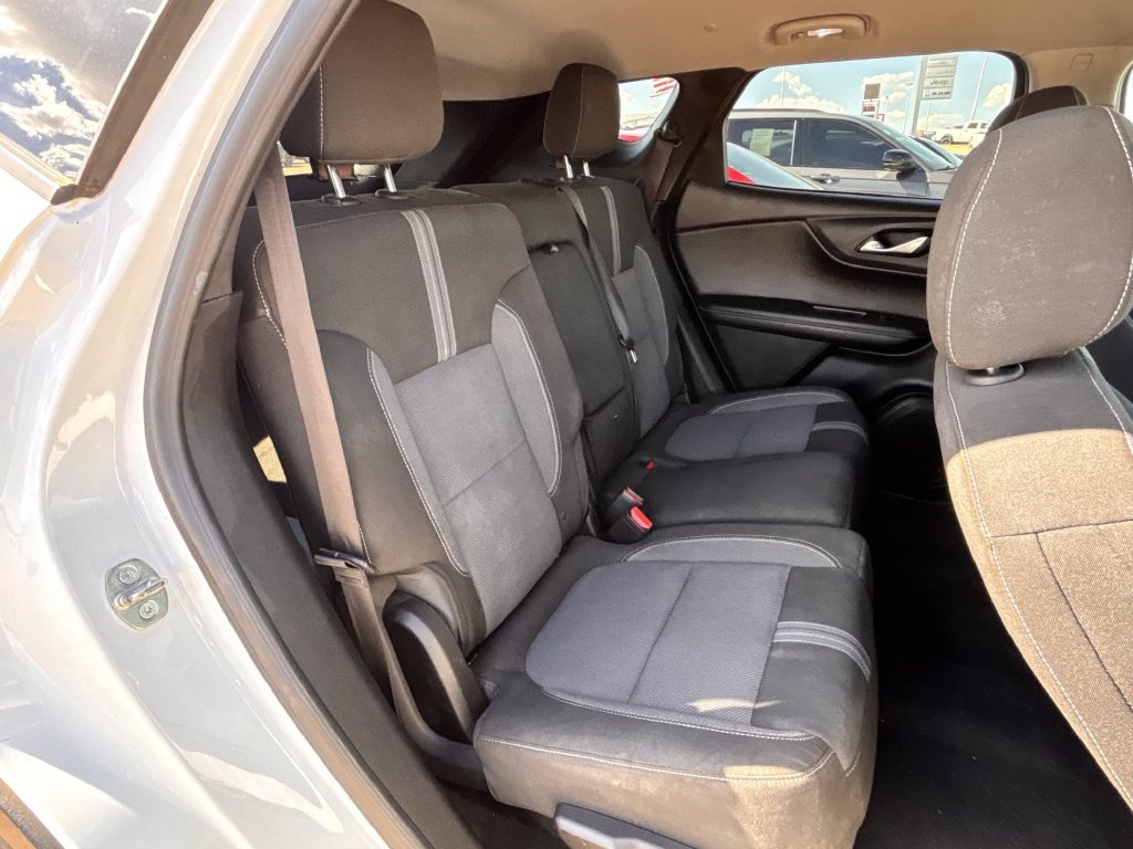 Used 2023 Chevrolet Blazer LT FWD image 24