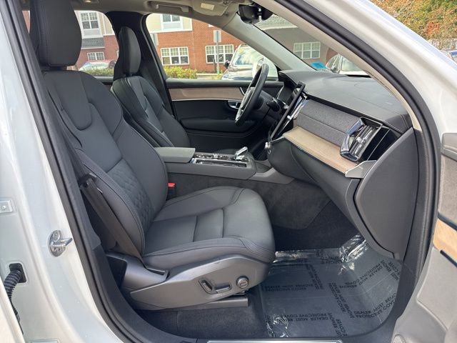 Certified 2025 Volvo XC90 B6 Plus image 18