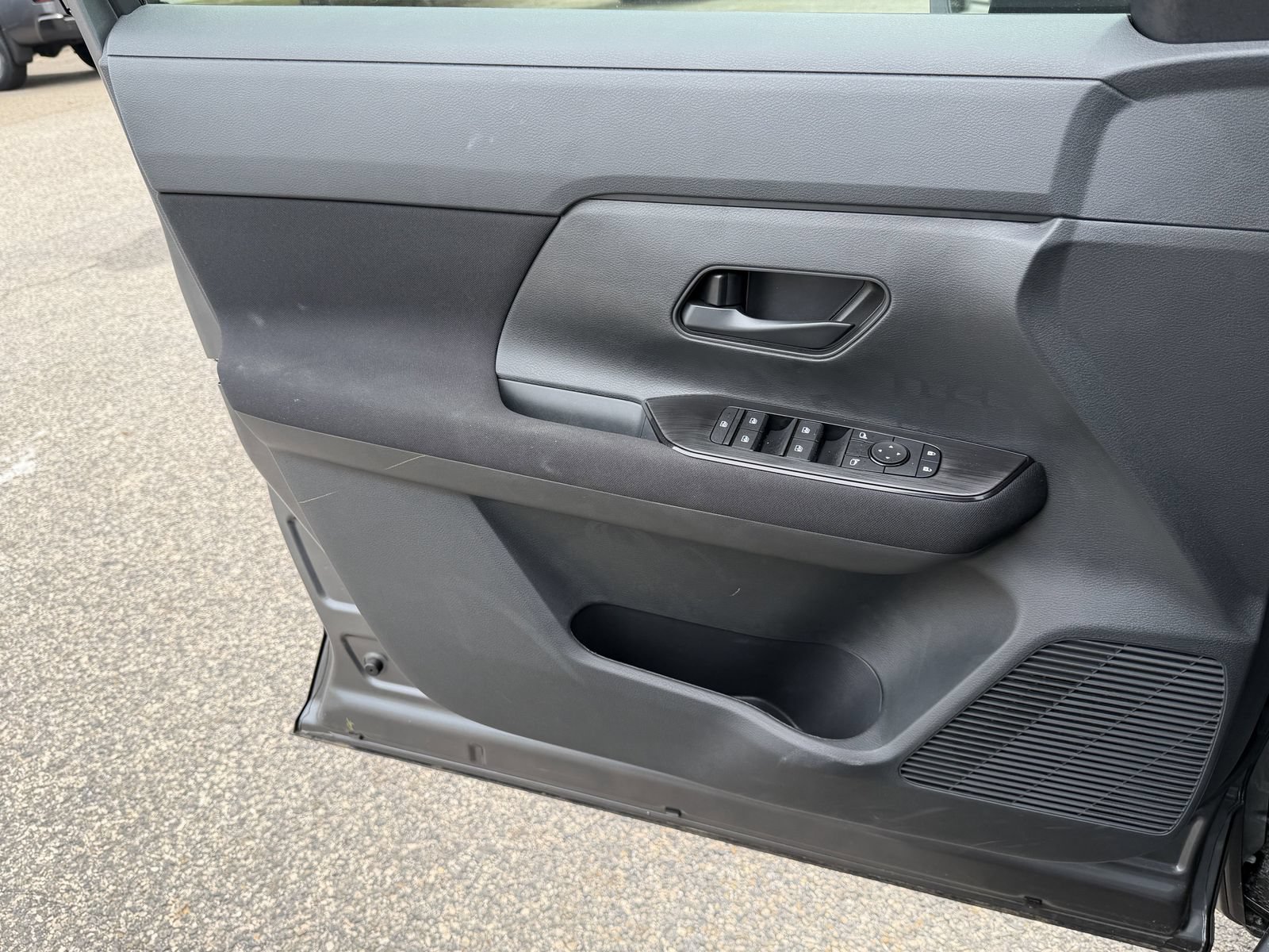 New 2026 Nissan Kicks S FWD image 15