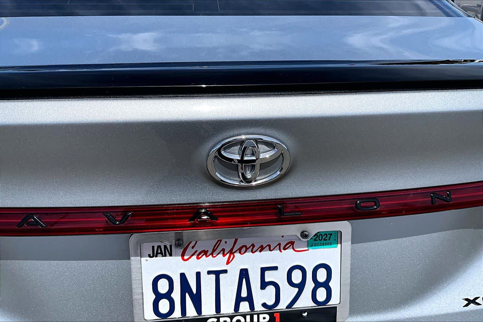 Used 2019 Toyota Avalon XSE FWD image 30