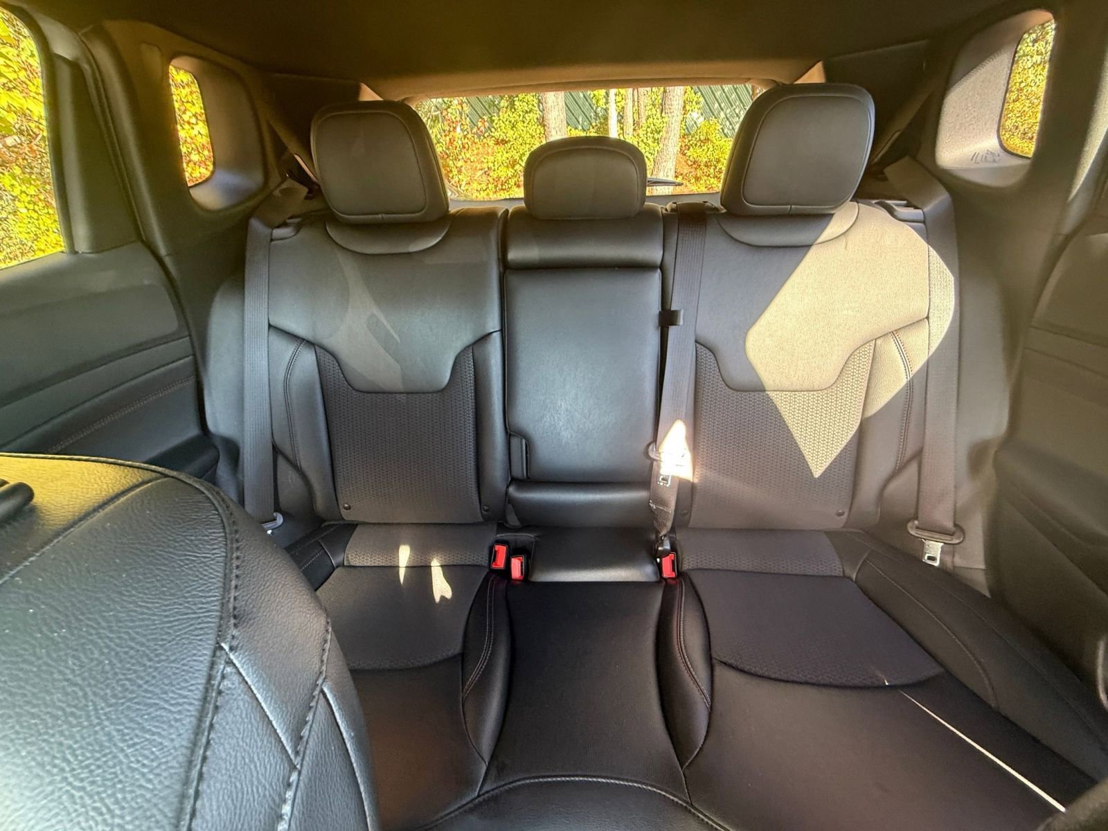 Used 2025 Jeep Compass Trailhawk image 38