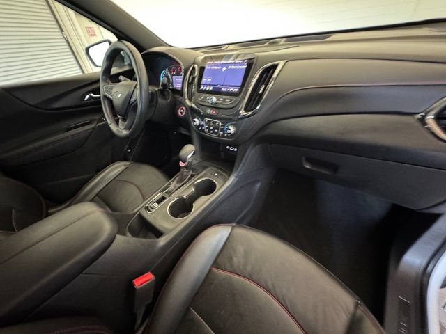 Used 2023 Chevrolet Equinox RS w/ RS Leather Package FWD image 32