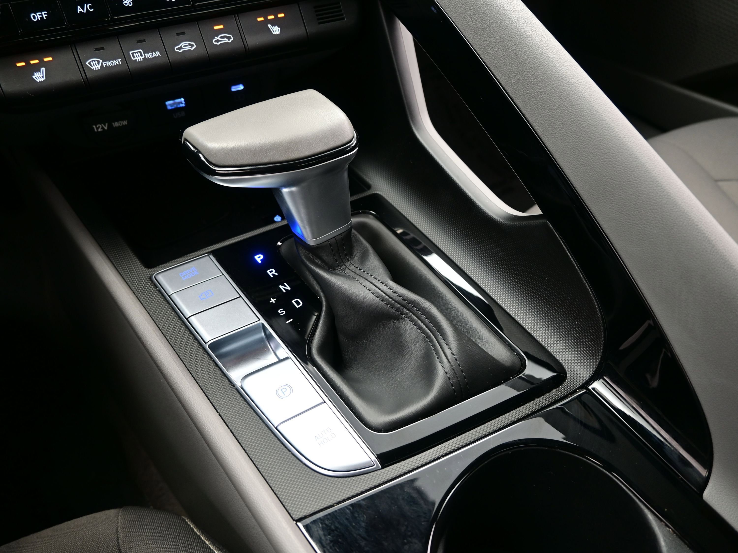 Certified 2025 Hyundai Elantra SEL image 21