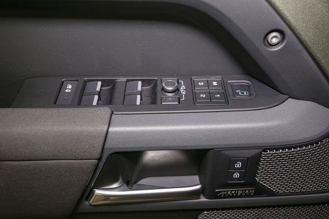Used 2023 Land Rover Defender 110 X-Dynamic SE image 44