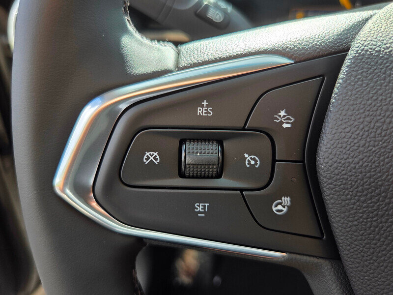 Used 2026 Chevrolet Trax ACTIV FWD image 20