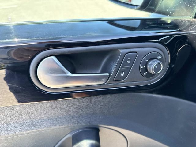 Used 2019 Volkswagen Beetle 2.0T S FWD image 14