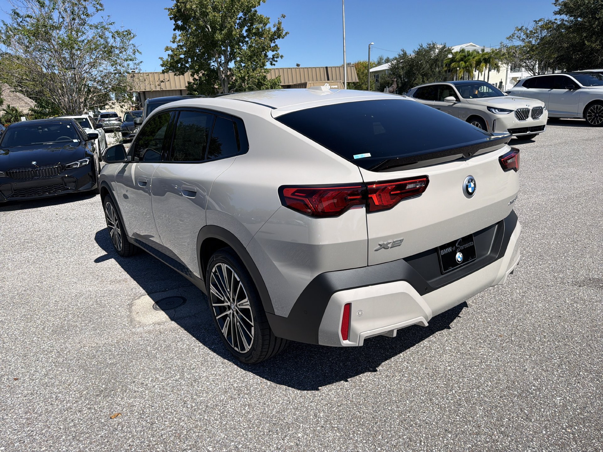 New 2027 BMW X2 xDrive28i w/ Technology Package AWD/4WD image 6