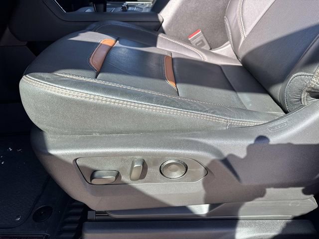 Used 2024 GMC Sierra 1500 AT4 w/ Technology Package image 39