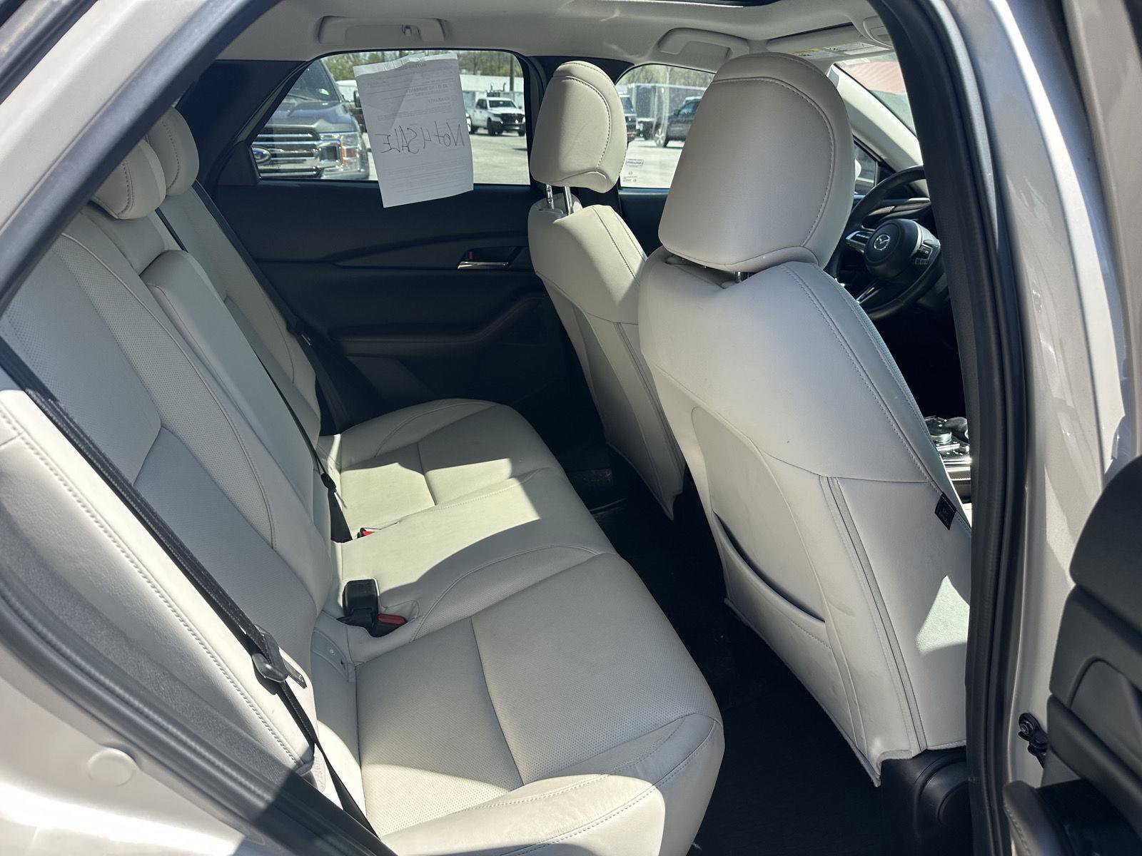 Used 2022 MAZDA CX-30 AWD 2.5 S w/ Premium Package image 17