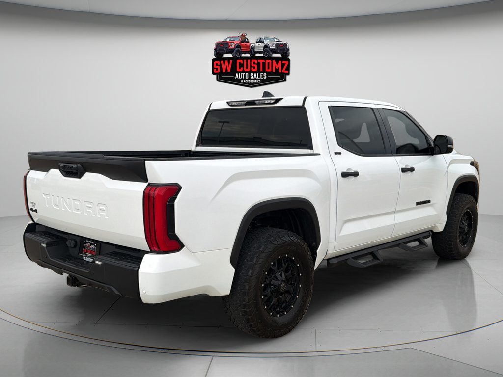 Used 2022 Toyota Tundra SR5 w/ SR5 Convenience Package AWD/4WD image 7